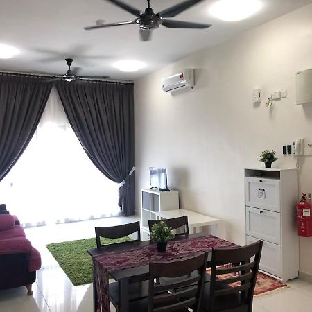 Vistamuslim Homestay Cheras Ngoại thất bức ảnh